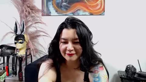 Snapshot of lia_izumy chatting on 11.19.25 . online show from 11.19.25