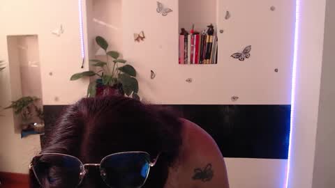 Lia Mitch online show from 01.08.25