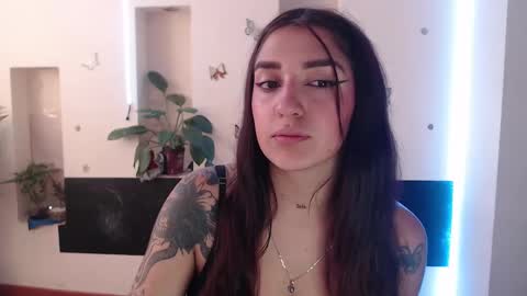 Lia Mitch online show from 01.25.25