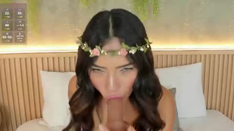 lia_montclair online show from 07.10.26
