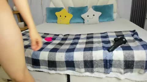 Lia online show from 04.17.26