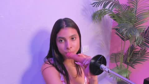 Snapshot of lia_owenss chatting on 05.29.26 lia_owenss online show from 05.29.26