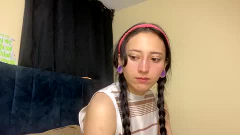 Little Queen Lia  online show from 02.04.26