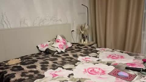 Snapshot of lia_reyn chatting on 02.15.26 lia_reyn online show from 02.15.26