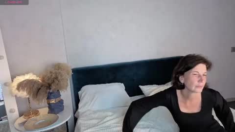 lia_reyn online show from 06.25.26