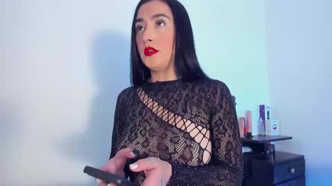 Snapshot of lia_sharlote chatting on 01.10.25 Sharlote online show from 01.10.25