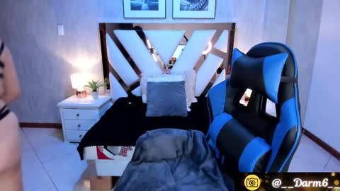 Snapshot of lia_simons chatting on 02.04.26 Alejandra online show from 02.04.26