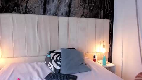 lia_sofiia online show from 11.04.25