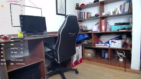 Lia Taylor online show from 09.22.25