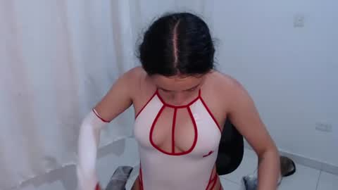 Snapshot of liaa_cute_ chatting on 06.14.26 lia online show from 06.14.26