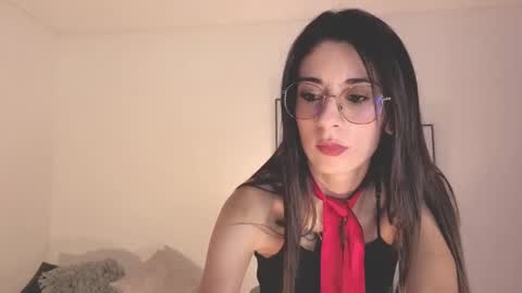 Lia  online show from 10.04.25