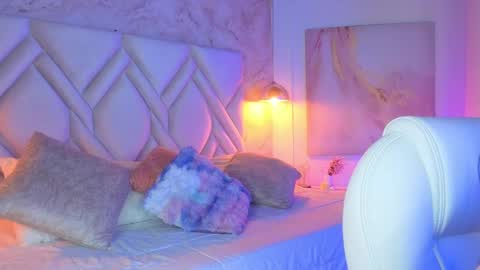 Lia Cox online show from 04.02.26