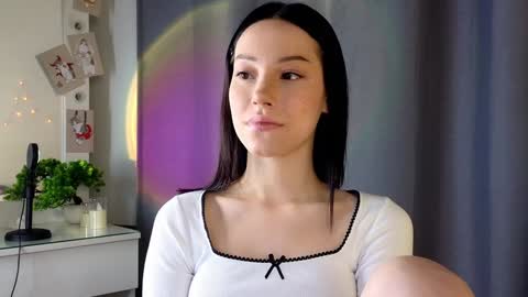 Snapshot of liaglamour chatting on 12.04.24 Lia online show from 12.04.24