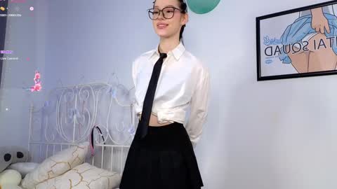 Snapshot of liaglamour chatting on 02.07.25 Lia online show from 02.07.25