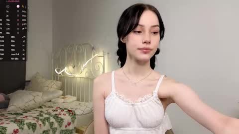 Snapshot of liaglamour chatting on 03.10.25 Lia online show from 03.10.25