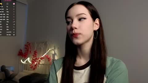 Lia  online show from 04.12.26