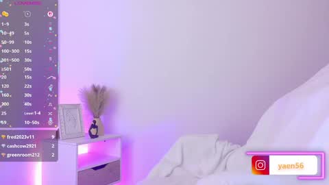 Snapshot of liah__19 chatting on 04.18.26 liah__19 online show from 04.18.26