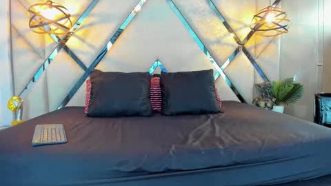 ---Liah--- online show from 02.21.26