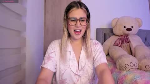 Lia  online show from 10.02.25