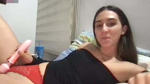 Snapshot of liahrommie chatting on 02.24.26 Amy online show from 02.24.26