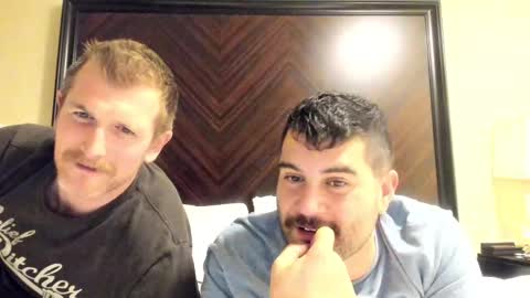 Snapshot of liam_1985 chatting on 02.08.25 Liam online show from 02.08.25