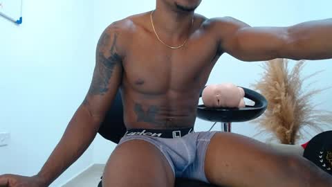 Snapshot of liam_bolt chatting on 04.08.26 liam_bolt online show from 04.08.26