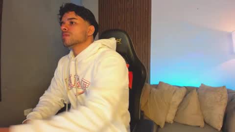 Liam Collins online show from 02.25.26