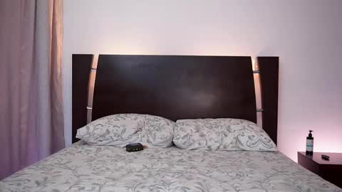 Snapshot of liam_enzho chatting on 03.12.25 Liam online show from 03.12.25