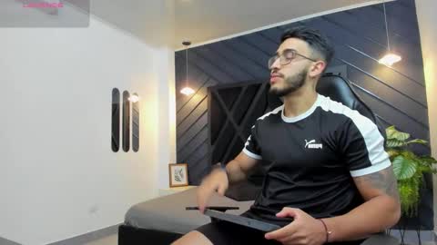 LIAM KLEIN online show from 10.21.25