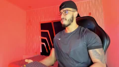 LIAM KLEIN online show from 11.25.25