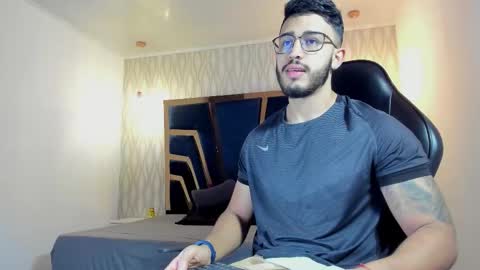 LIAM KLEIN online show from 03.20.26