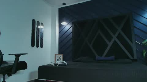 LIAM KLEIN online show from 03.31.26