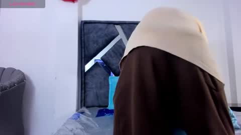 Call me Lian online show from 02.01.26