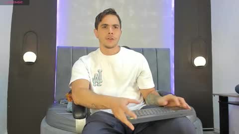 Liam online show from 10.21.25