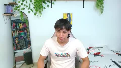 Snapshot of liam_xul chatting on 09.23.25 liamxul online show from 09.23.25