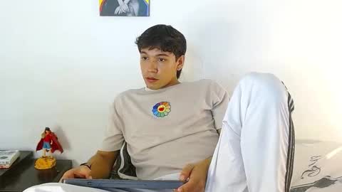 Snapshot of liam_xul chatting on 02.26.26 liamxul online show from 02.26.26