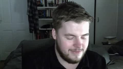 Snapshot of liamfoxx chatting on 11.30.25 Liam Fox online show from 11.30.25