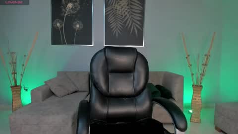 Liam online show from 10.04.25