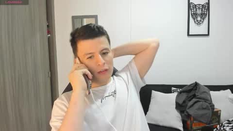 lian_eathan online show from 10.16.25