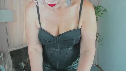 Liana online show from 06.14.26
