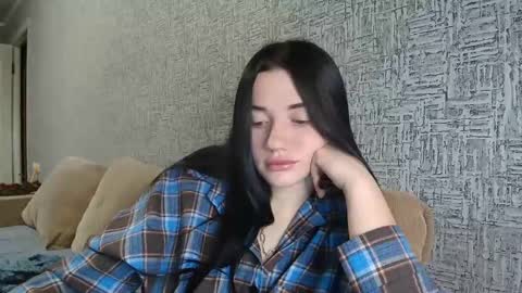 liana_diva online show from 01.10.26