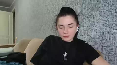 liana_diva online show from 02.12.26