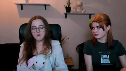 Snapshot of liana_kisses chatting on 12.21.24 Little Liana online show from 12.21.24