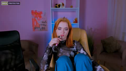 Snapshot of liana_kisses chatting on 12.28.24 Little Liana online show from 12.28.24