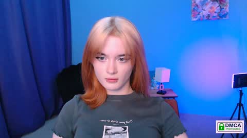 Snapshot of liana_kisses chatting on 01.02.25 Little Liana online show from 01.02.25