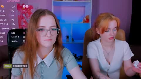 Snapshot of liana_kisses chatting on 01.06.25 Little Liana online show from 01.06.25