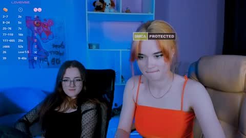 Snapshot of liana_kisses chatting on 01.08.25 Little Liana online show from 01.08.25