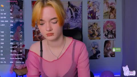 Snapshot of liana_kisses chatting on 02.05.25 Little Liana online show from 02.05.25