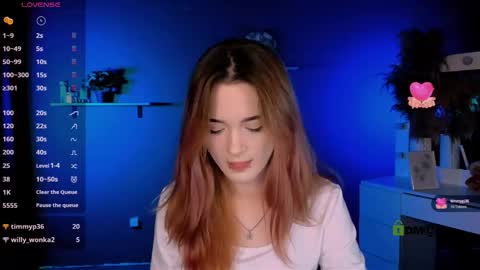 Snapshot of liana_kisses chatting on 10.09.25 Little Liana online show from 10.09.25