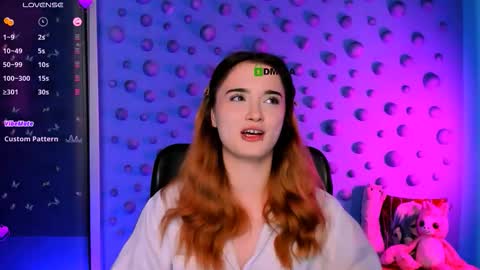 Snapshot of liana_kisses chatting on 11.26.25 Little Liana online show from 11.26.25